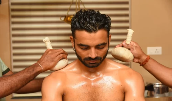 Service Provider of Neck & Shoulder Kizhi Ayurvedic Treatment in New Delhi, Delhi, India.