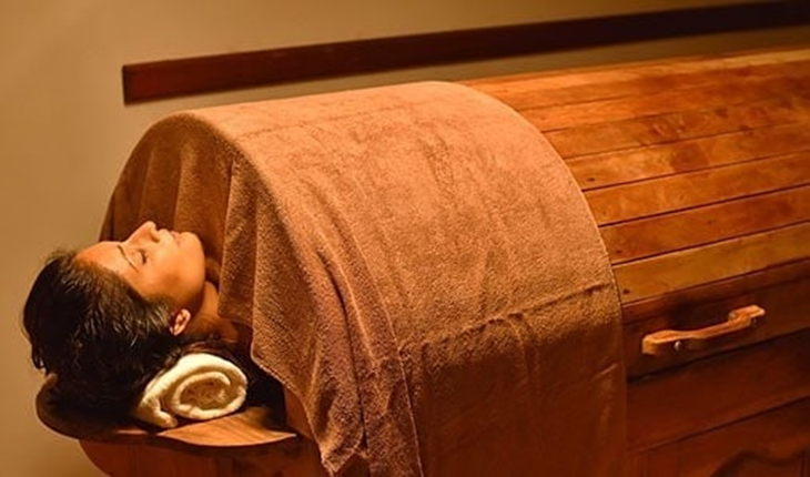 Service Provider of Medicated Steam Bath Ayurvedic Treatment in New Delhi, Delhi, India.